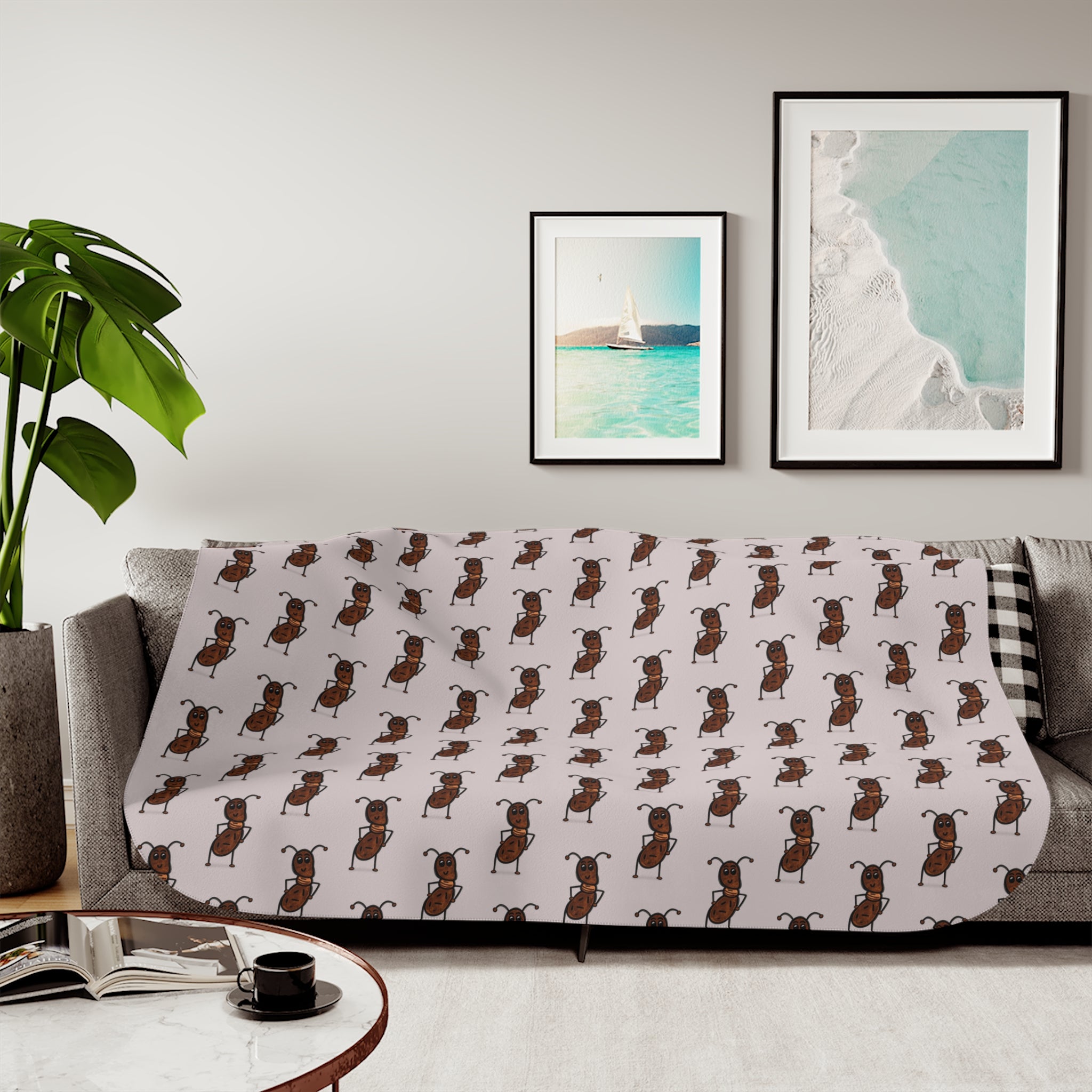 Hand-Drawn Ant Pattern Sherpa Blanket | Repeating Insect Design, Cozy Throw