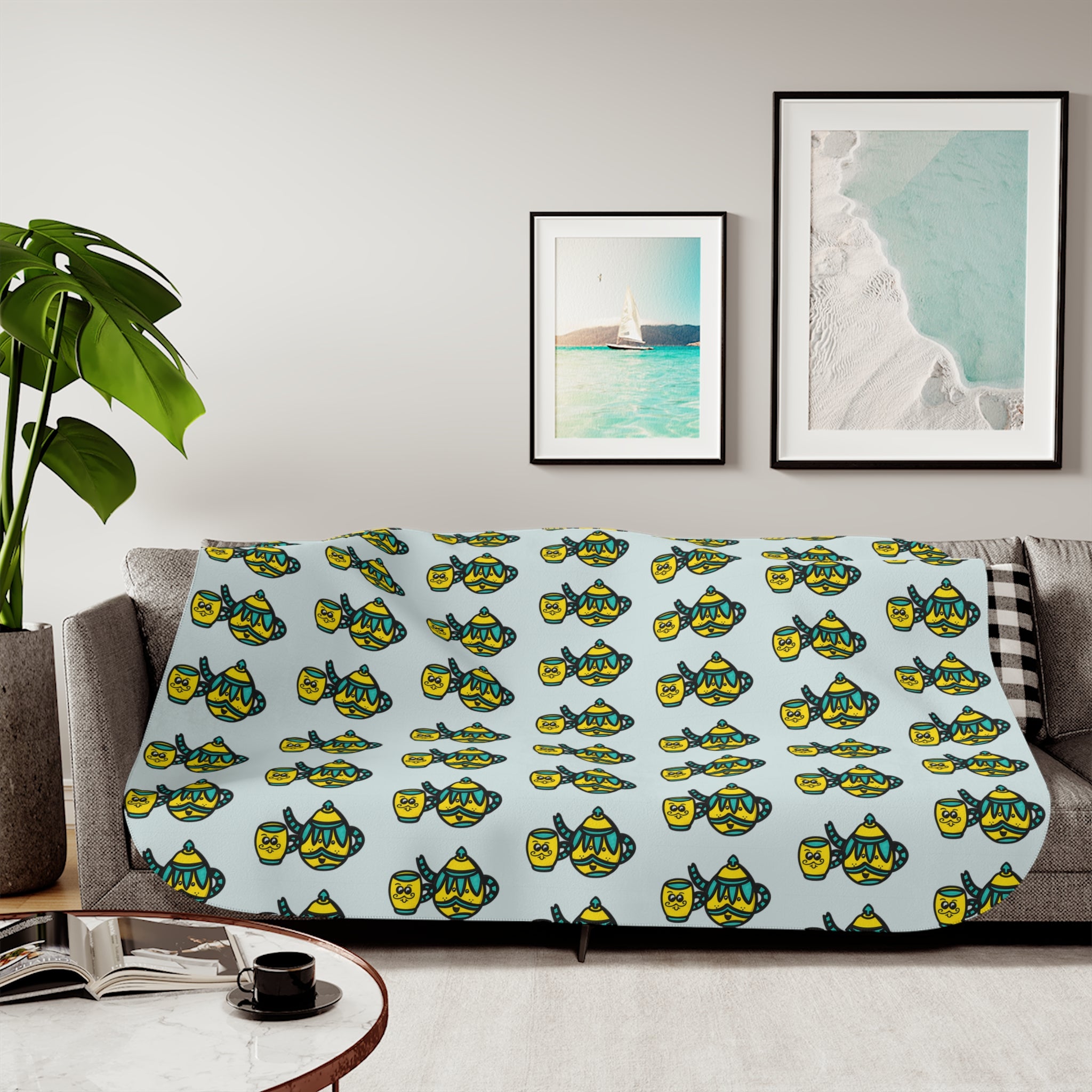 Hand-Drawn Teal and Yellow Teapot and Mug Pattern Sherpa Blanket | Repeating Cozy Tea party Print