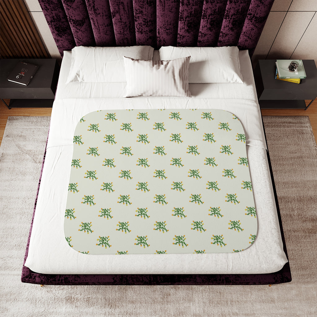 Hand-Drawn Green Vine with Flowers Sherpa Blanket | Tropical Botanical Throw