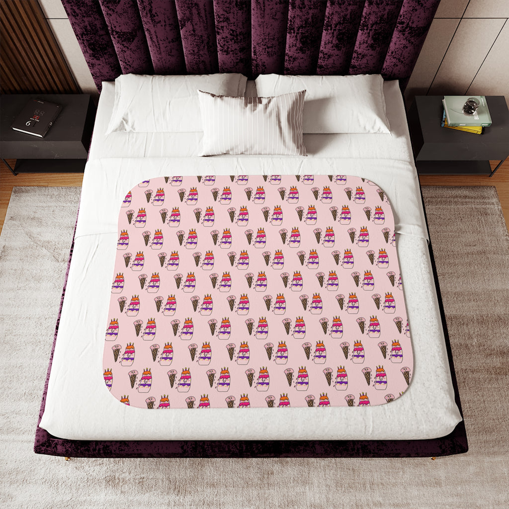 Hand-Drawn Pink Ice Cream Cone and Cake Pattern Sherpa Blanket | Cute Dessert Print